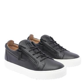 Low-Top RM40011002 Black