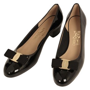 FERRAGAMO펌프스 VARA 0574572 NERO / 바라 구두