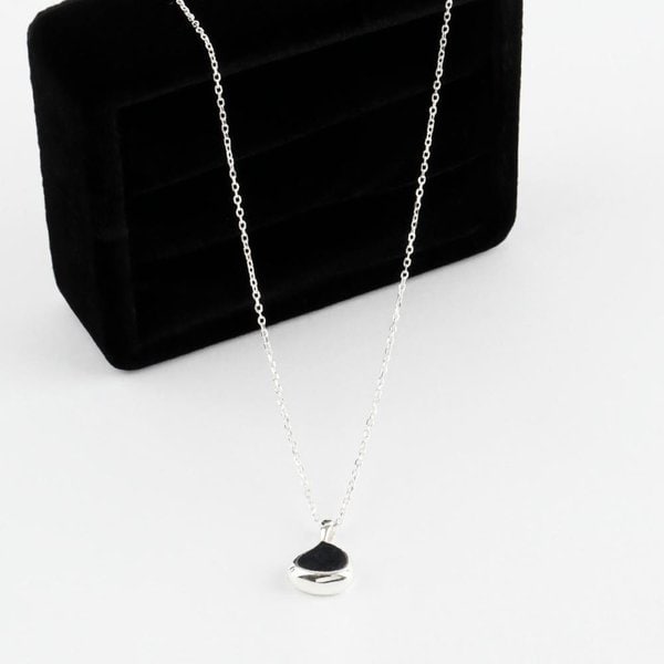 [옷자락] 여자 펜던트 삼각 물방울 유광 사슬끈 패션 목걸이