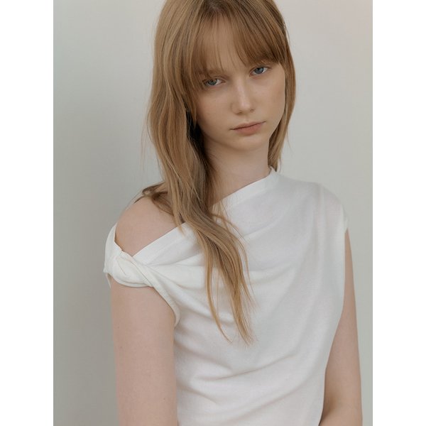 unbalance twist T-shirt orc 6010