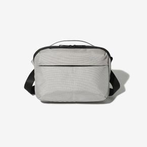 공식 퍼포먼스 크로스백 FS3BCG3136X LGY_P367453058