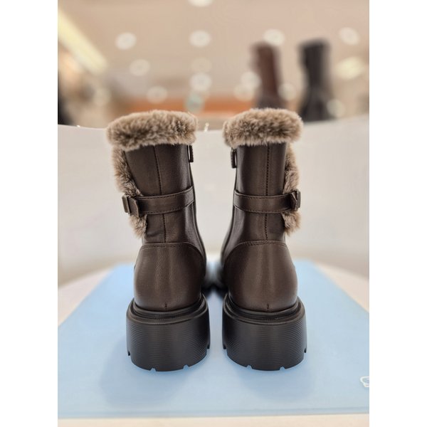 [시흥점] 여성 벨티드 청키 퍼 부츠 (FLB409)