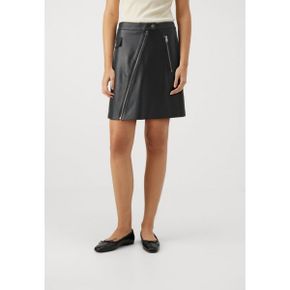 4755460 HUGO LALINDRA - Leather skirt black