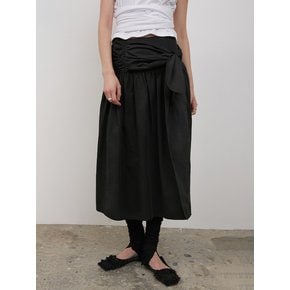 YOKE FLARE SKIRT [BLACK]