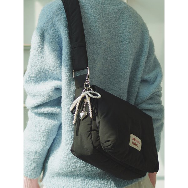 Plumpy daily cross bag _ Black