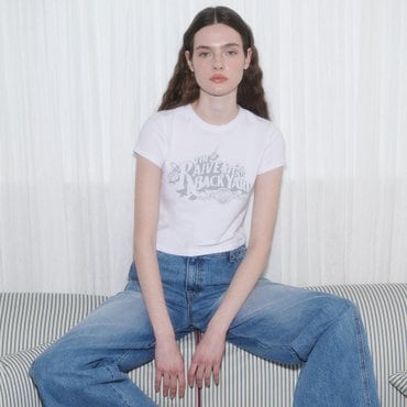 레이브 Back Yard Graphic T-shirt in White VW4ME046-01