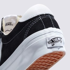 [임직원 세일] VANS 반스 프리미엄 피그 스웨이드 Sport 73 LX VN000CR1BA21