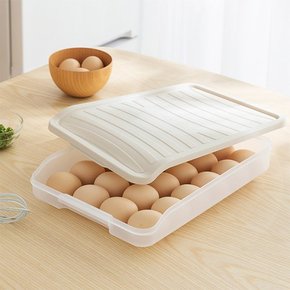꺼내쓰기 편리한 24구 계란 보관함