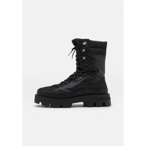 4764008 MISBHV THE IBIZA BOOT MONOGRAM UNI - Platform boots black