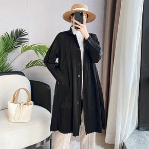 [PLEATS] 마일러 플리츠 코트