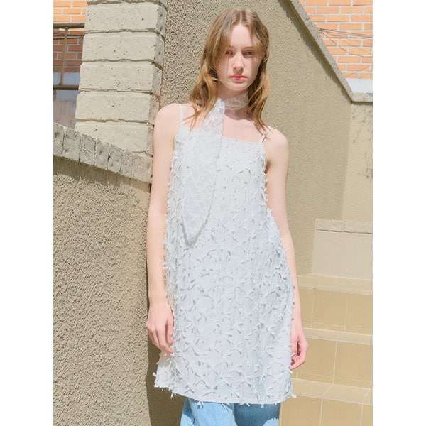 RIBBON EMBROIDERY SLEEVELESS ONE PIECE WHITE