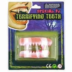 핫트랙스 드라큐라 이빨