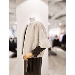 [파주점] [더아이잗컬렉션]밍크퍼 라운드넥 하프 슬리브 자켓 CRBAFSF91