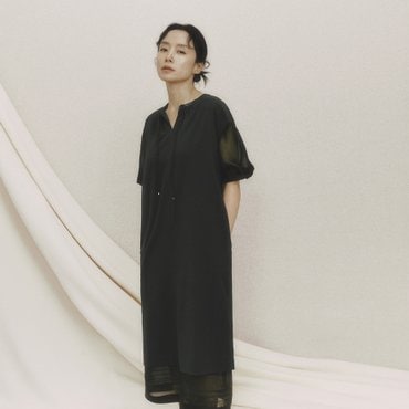 모에 브이넥 오간자 배색 원피스 (전도연 착용) OWOPNE0300