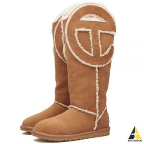 x TELFAR Logo Tall Boot - CHESTNUT (1155870) (어그 X 텔파 로고 톨 부츠) 63936012