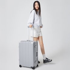 로튼 기내용 여행용 폴리카보네이트 20인치 캐리어