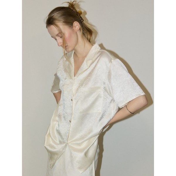 PEARL HALF SHIRT - CREAM