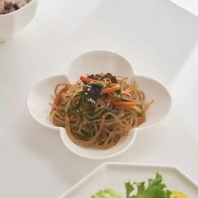 [무케] 우기세라믹_구름접시 디저트접시 다과접시 반찬접시 도자기식기 백자 도기그릇