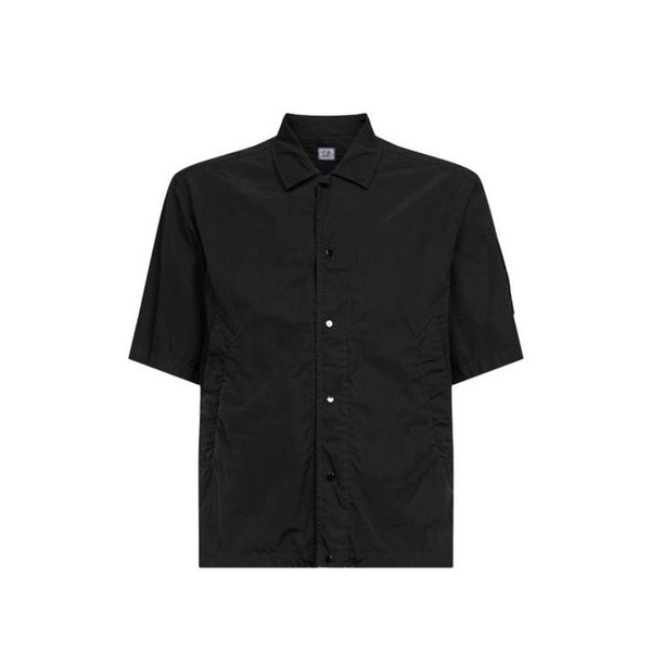 26SS 씨피 컴퍼니 크롬 R 숏슬리브 렌즈 오버셔츠 20CMOS009A 005904G 999 BLACK DOM