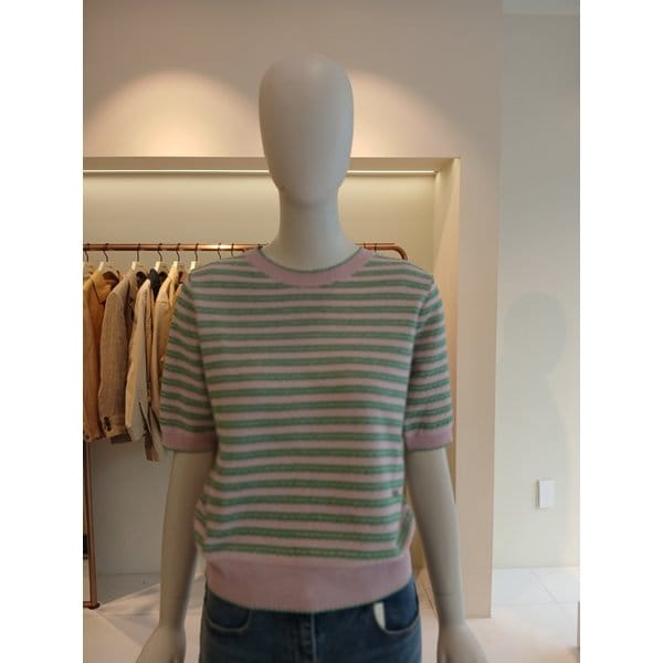 [여주점] 씨씨콜렉트 스트라이프라운드넥니트 E262ksk132