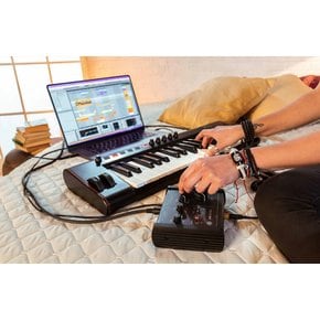 IK Multimedia AXE I/O One - Z-TONE 고급 기타 톤 쉐이핑 프로페셔널 USB 오디오 인터페이스