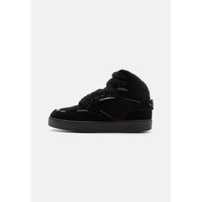 5147933 Emporio Armani Skate shoes - black 113283744