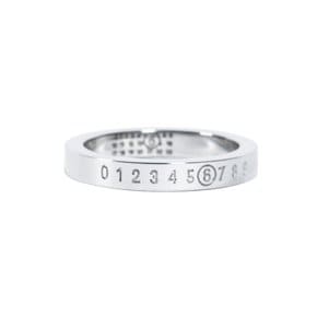 26SS MM6 메종 마르지엘라 MM6 넘버링 로고 미디엄 반지 SM6UQ0059 P6469 951