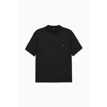 타미힐피거 T22F0TTO002WT1 코디 크롭 모크넥 티셔츠