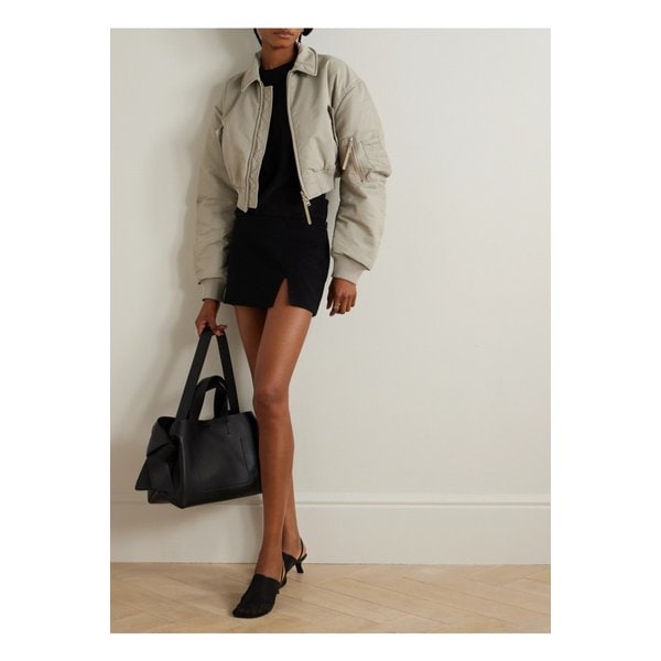 블랙 크레이프 미니 스커트 1647597355803741