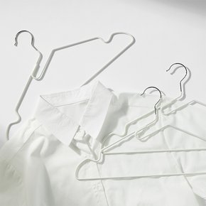 라인 논슬립 상의용 옷걸이 30P 세트 (목늘어남방지)