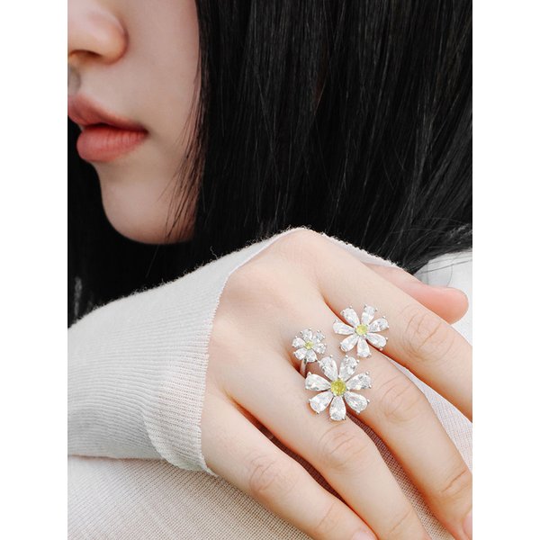 BLOSSOM RING
