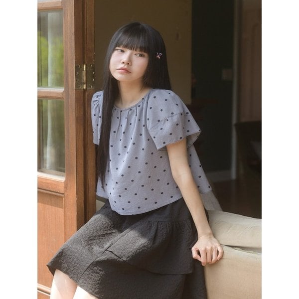 Dot Detail Unneck Blouse_Black