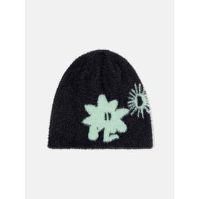 Cali Shaggy Beanie Black