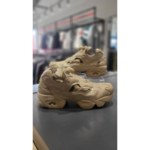 [여주점] RESO4F010CR  인스타 펌프 퓨리 94 X NEEDLES 남여공용운동화