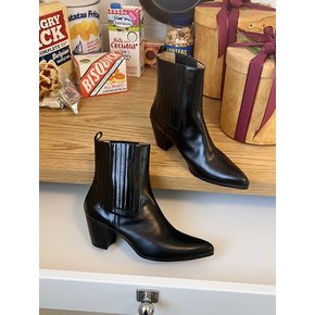 Zoe Chelsea boots