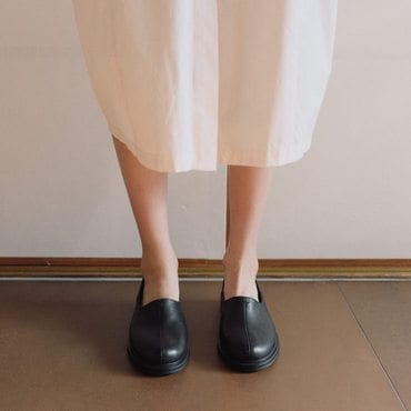 로서울 Baguette loafer Black