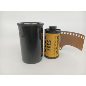 필름 35mm 토이 카메라 입문용 빈티지 필름 코닥수동 감성 필카 135 영화용 필름현상 ECN-2 35mm 필름 12컷