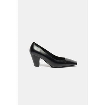 슈콤마보니 Basic square pumps(black) DG1BS25002BLK