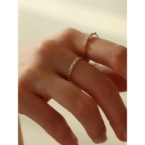 14K gold braid ring