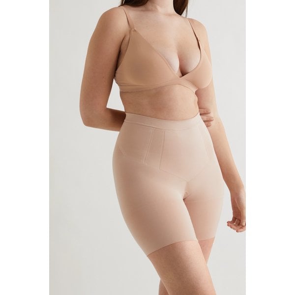 온코어 컨트롤 쇼츠 베이지 17957409490480049