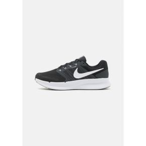 3741246 Nike RUN SWIFT 3 - Stability running shoes black/white/dark smoke grey