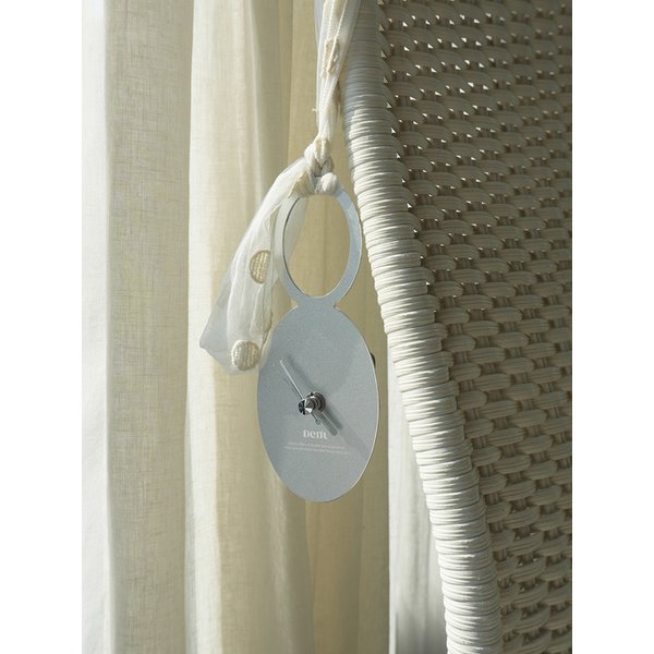 Dangling Clock_Oval