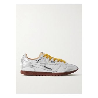 AUTRY 오트리 윈드스핀 로우 캔버스 트리밍 미러 비닐 스니커즈 실버 46376663162925903