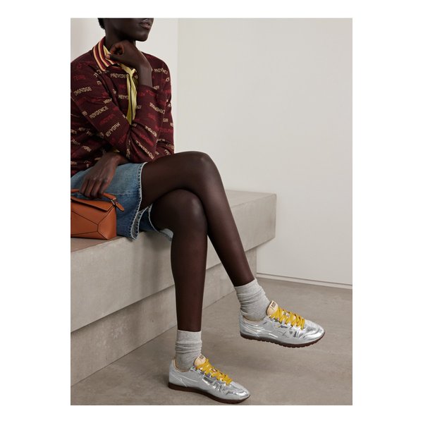 오트리 윈드스핀 로우 캔버스 트리밍 미러 비닐 스니커즈 실버 46376663162925903