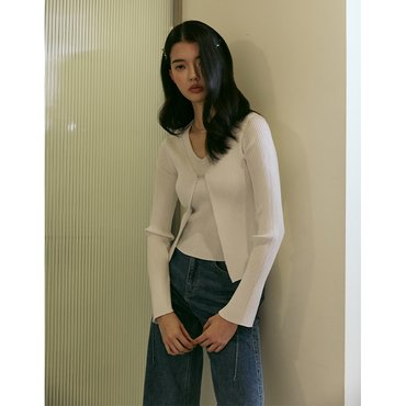에고이스트 [BLUE LABEL] 금속 여밈 포인트 V넥 페미닌 풀오버 (ER2OKL05)