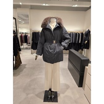 지고트 [파주점] 구스다운 폭스퍼 벨티드 롱 점퍼  JRCA2PD553