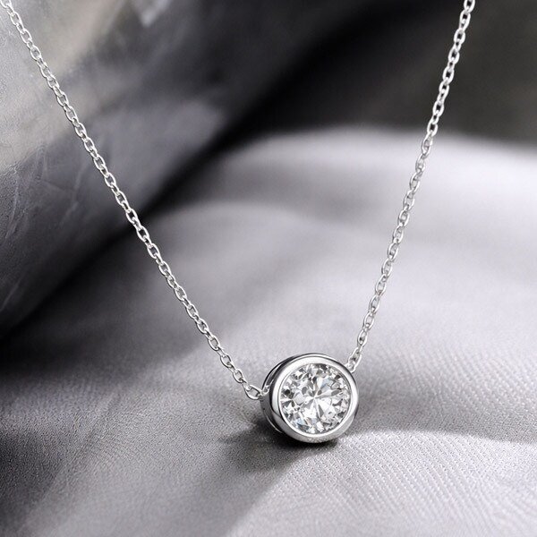 모이사나이트 목걸이 랩다이아 베젤 BMN010