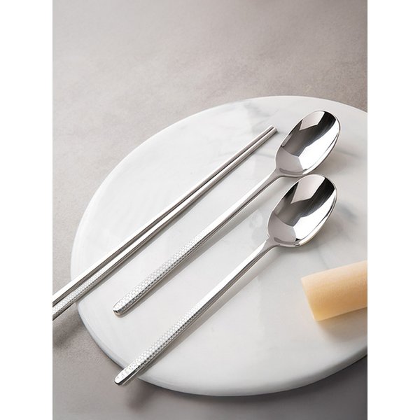확대된 대표 Main Image