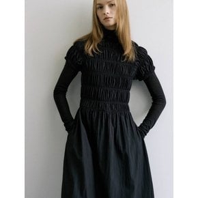 HIGH NECK TUCKING DRESS / BLACK