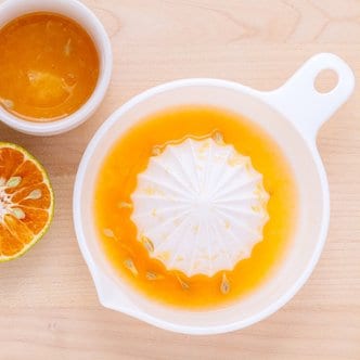 유하우스 일본 레몬즙 짜개 레몬 스퀴저